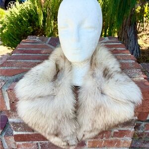 Fluffy Fox Fur Notched Collar Rocker Style